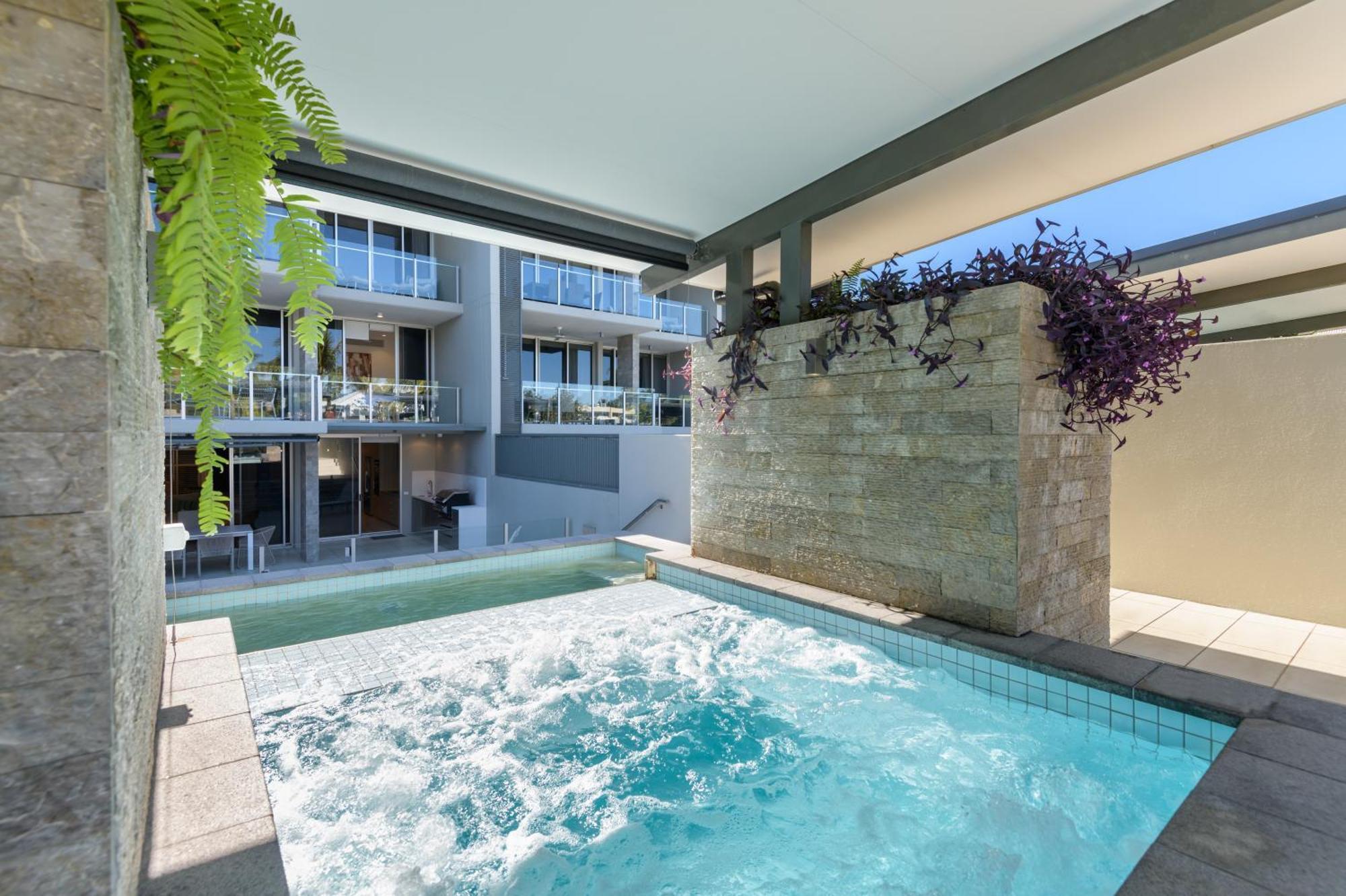 Апарт отель Coconut Grove Порт Дуглас Экстерьер фото