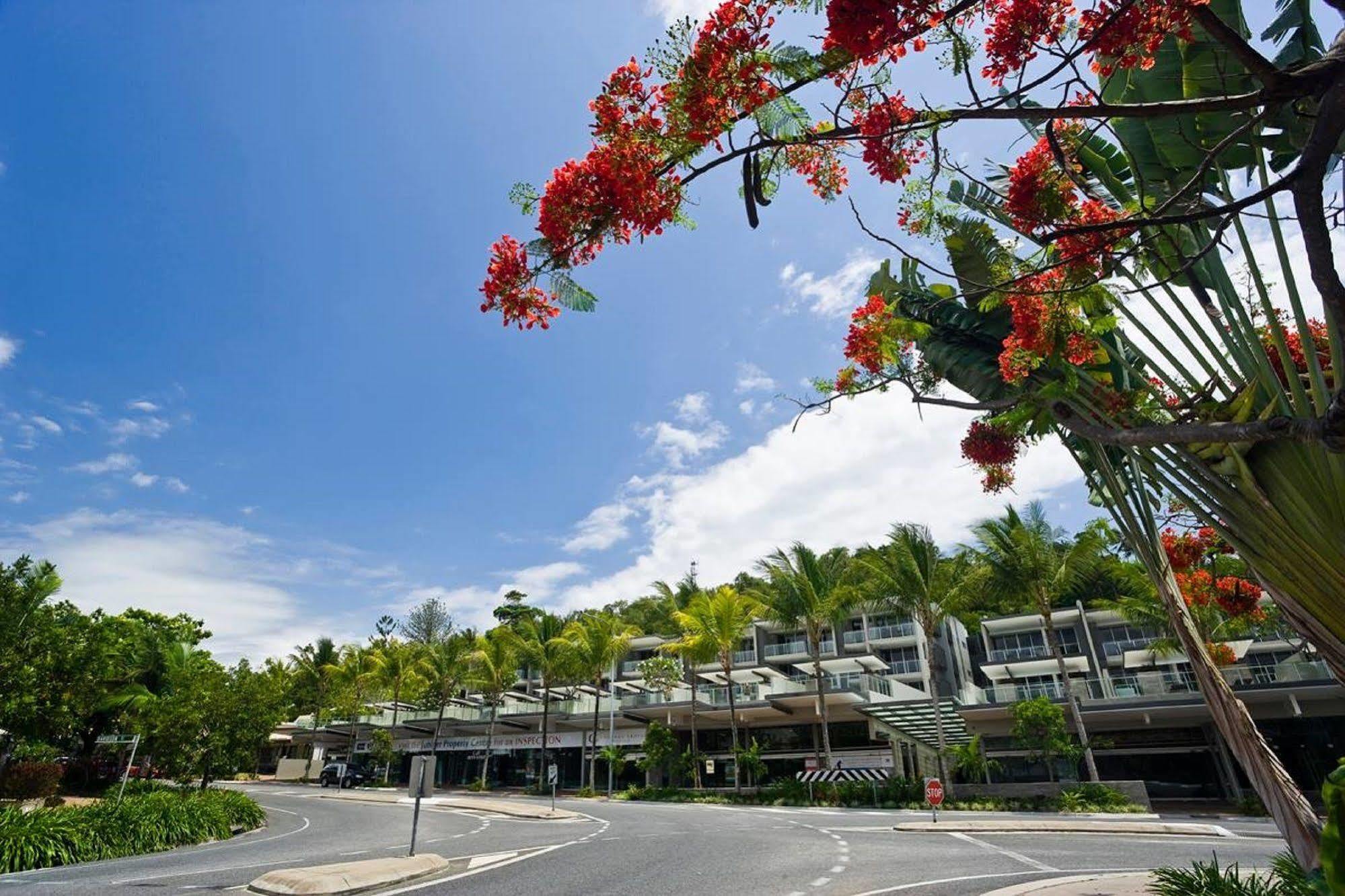 Апарт отель Coconut Grove Порт Дуглас Экстерьер фото